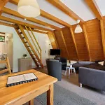 Nyaraló Tolles Mit Garten- Grill Und Parkplatz By Interhome