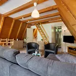 Nyaraló Tolles Mit Garten- Grill Und Parkplatz By Interhome