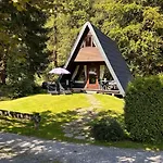 Nyaraló Tolles Mit Garten- Grill Und Parkplatz By Interhome *