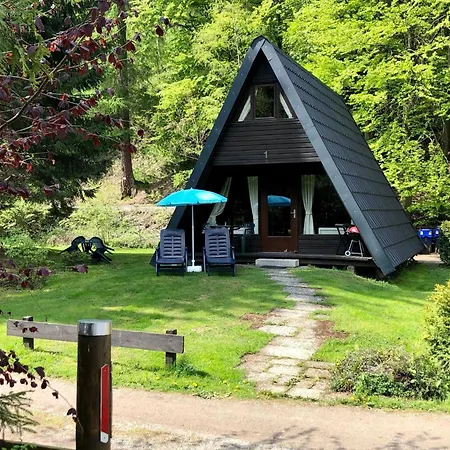 Tolles Mit Garten- Grill Und Parkplatz By Interhome Hébergement de vacances