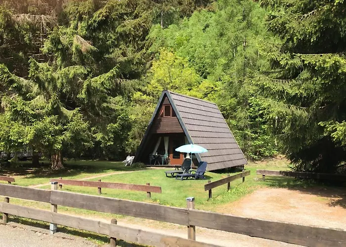 Tolles Mit Garten- Grill Und Parkplatz By Interhome Hébergement de vacances